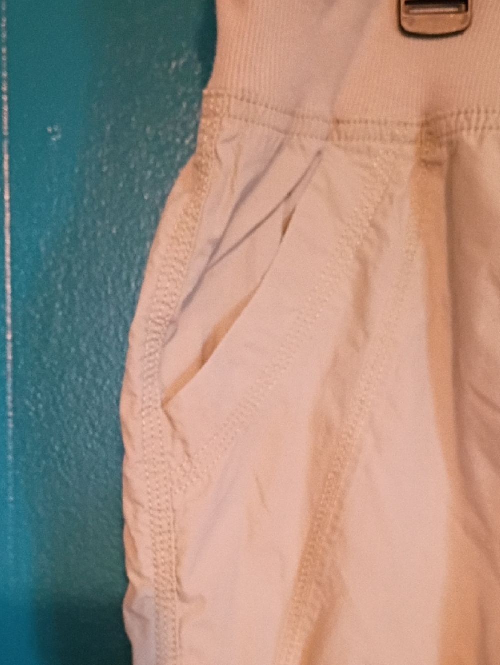 Calvin Klein Beige Cargo Capris - Picture 4 of 13
